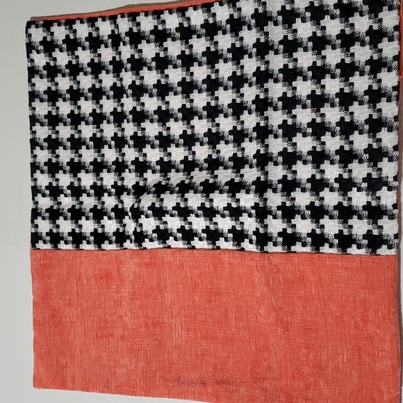 Houndstooth Coral Throw Pillow Case Cover set of 2 - Picture 2 of 11